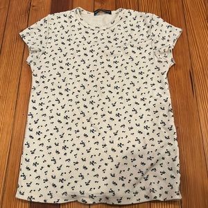 brandy Melville T-shirt